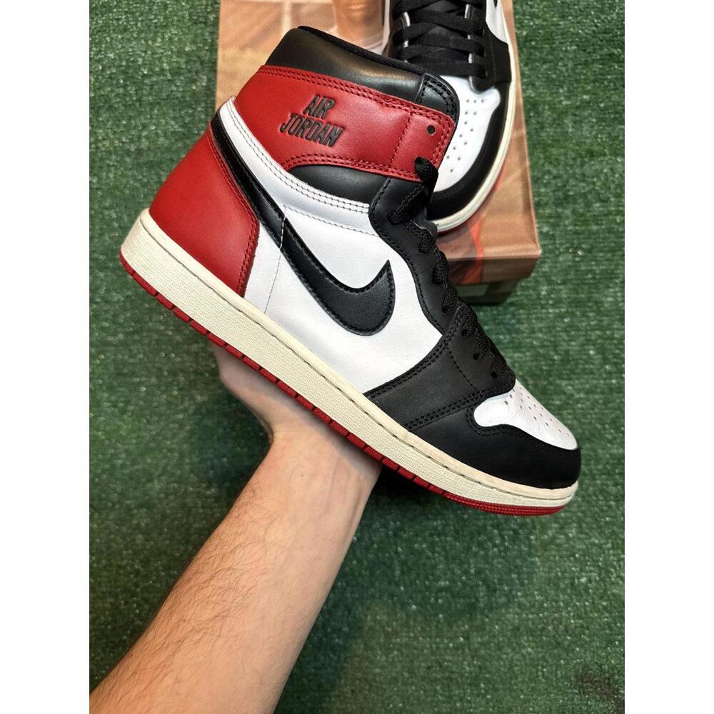 Jordan Retro 1 Black Toe Reimagined Size 11
